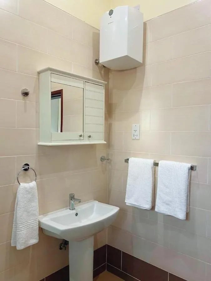 Appartamento Roses Apartment, Muyenga Hill Kampala
