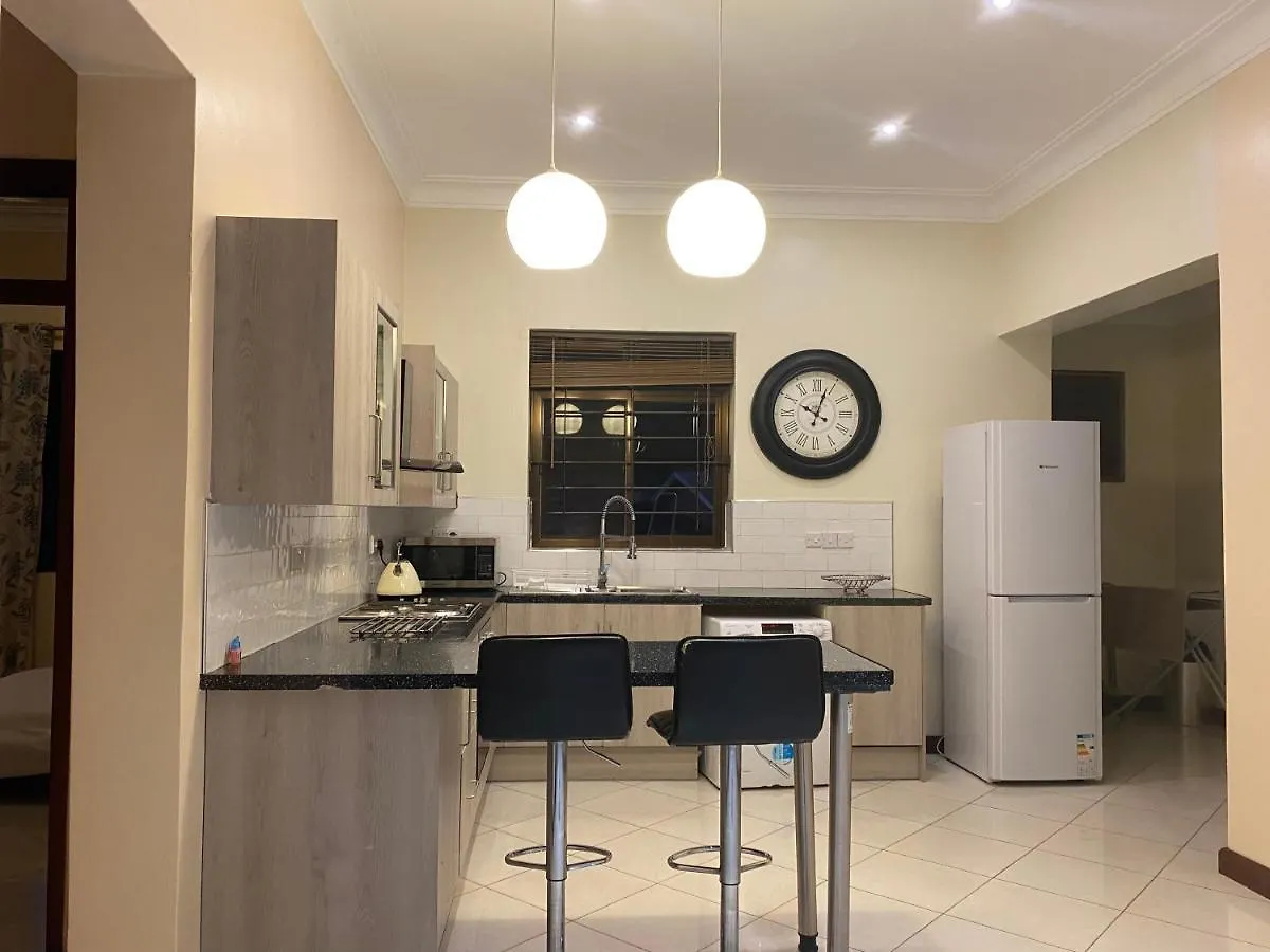 Roses Apartment, Muyenga Hill Kampala Appartamento