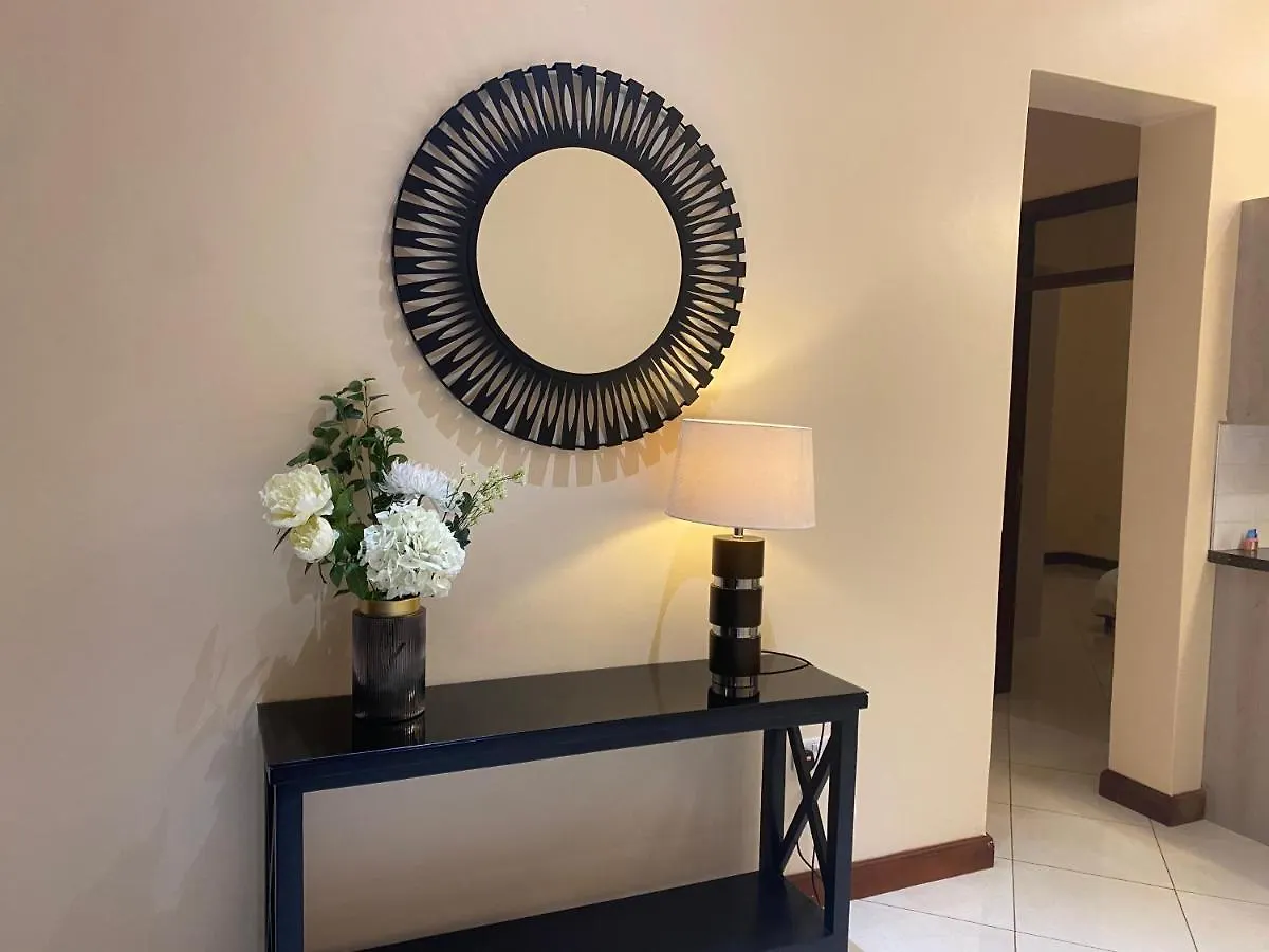 Roses Apartment, Muyenga Hill Kampala Appartamento